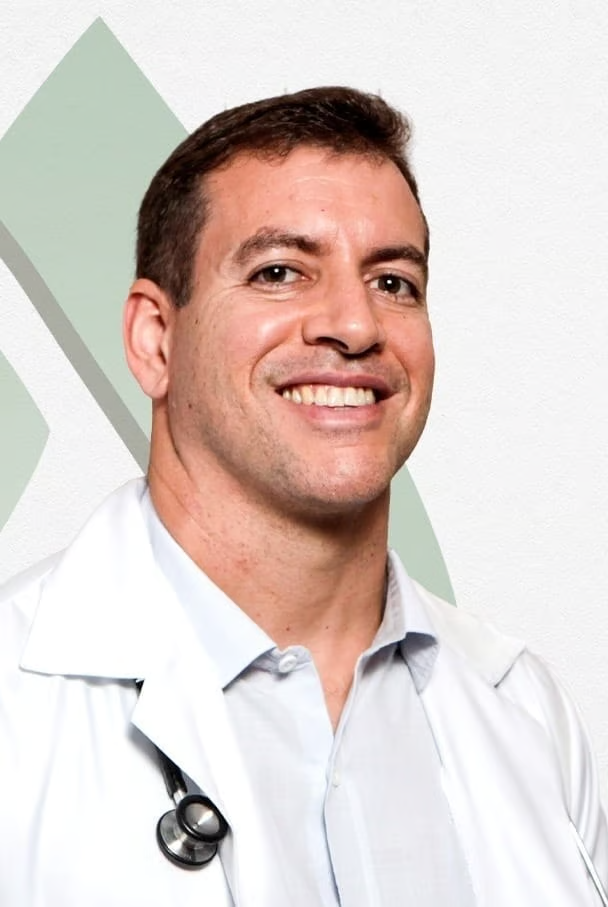 Dr. Caio Petrola - Nefrologista em Petrolina PE